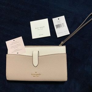 Kate Spade New York Leila Medium Pebbled Leather Phone Wallet Wristlet